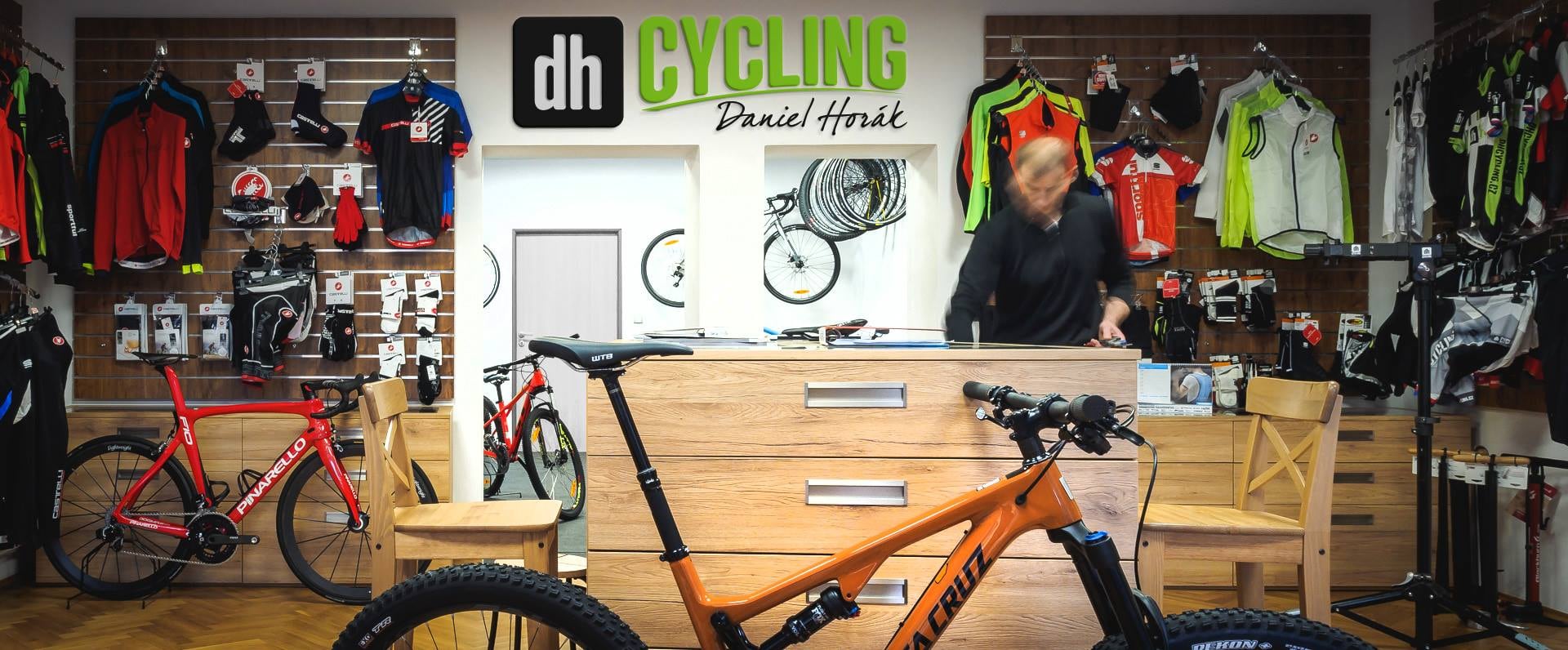 Dílna a showroom dhCYCLING v Berouně
